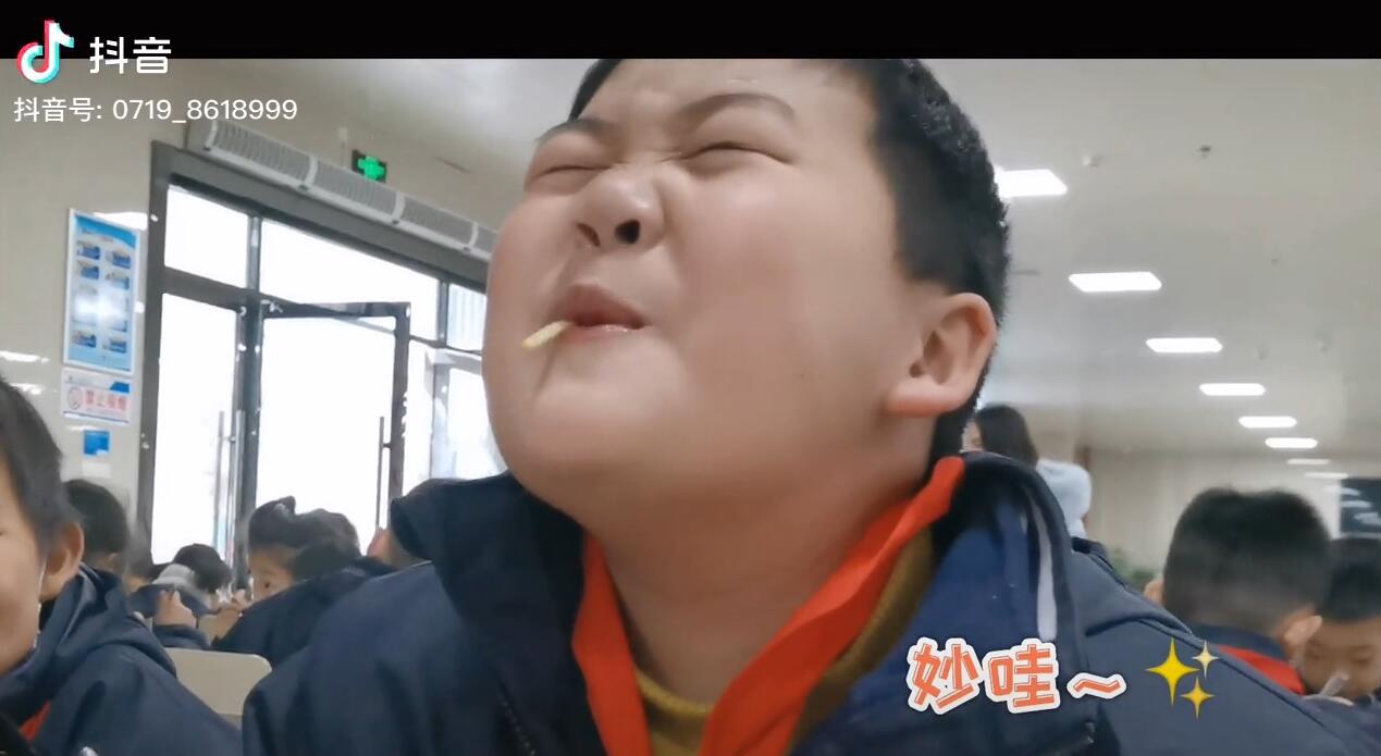 【漢實(shí)動(dòng)態(tài)】食堂——學(xué)生吃飯實(shí)錄